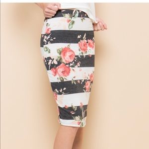Floral midi pencil skirt